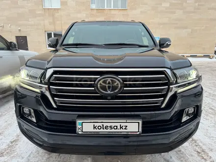 Toyota Land Cruiser 2018 года за 48 500 000 тг. в Астана – фото 2