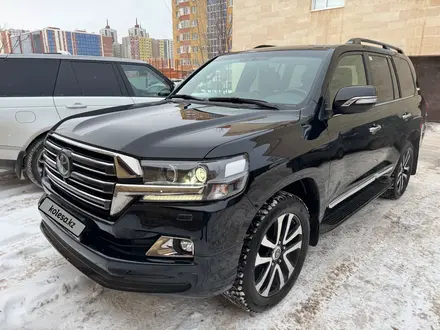 Toyota Land Cruiser 2018 года за 48 500 000 тг. в Астана