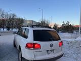 Volkswagen Touareg 2006 года за 6 500 000 тг. в Астана