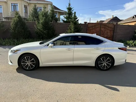 Lexus ES 250 2022 года за 22 500 000 тг. в Астана – фото 6