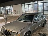 Mercedes-Benz E 260 1990 годаfor800 000 тг. в Павлодар