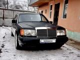 Mercedes-Benz E 200 1990 года за 1 500 000 тг. в Алматы