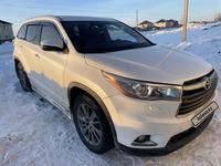 Toyota Highlander 2014 года за 17 000 000 тг. в Астана