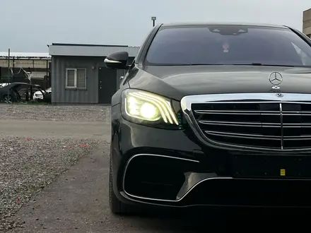 Mercedes-Benz S 63 AMG 2018 года за 32 000 000 тг. в Алматы – фото 14