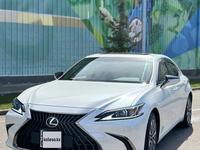 Lexus ES 250 2022 года за 25 700 000 тг. в Алматы