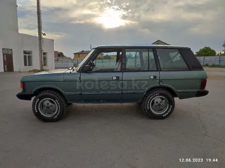 Land Rover Range Rover 1988 года за 3 500 000 тг. в Костанай – фото 2