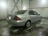 Mercedes-Benz C 240 2001 года за 3 600 000 тг. в Усть-Каменогорск – фото 2