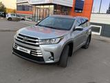 Toyota Highlander 2017 годаүшін18 500 000 тг. в Петропавловск – фото 3