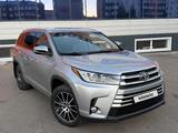 Toyota Highlander 2017 годаүшін18 500 000 тг. в Петропавловск – фото 2