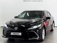 Toyota Camry 2022 года за 13 950 000 тг. в Астана