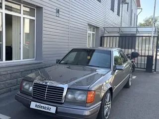 Mercedes-Benz E 260