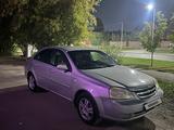 Chevrolet Lacetti 2006 годаүшін2 100 000 тг. в Астана – фото 2