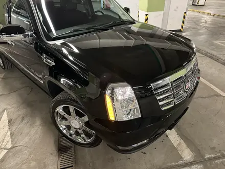 Cadillac Escalade 2007 года за 20 000 000 тг. в Алматы – фото 2