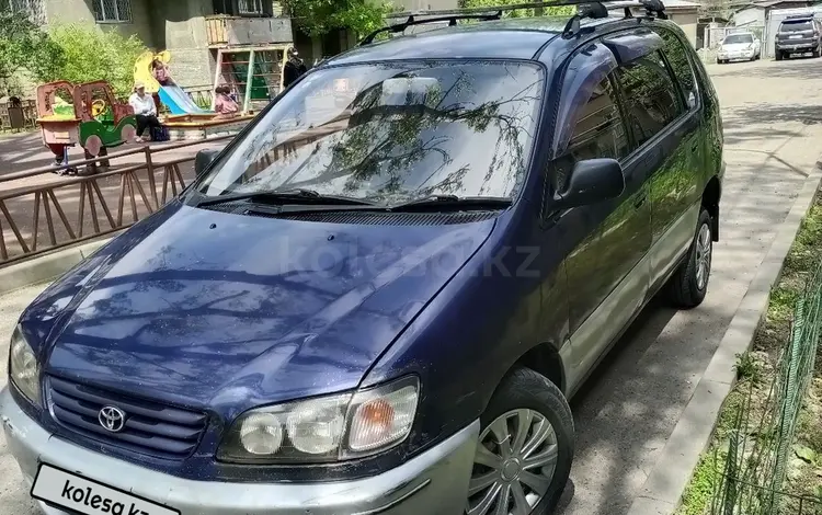 Toyota Ipsum 1997 годаүшін3 600 000 тг. в Алматы