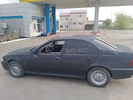 BMW 520 1996 года за 2 350 000 тг. в Уральск – фото 4