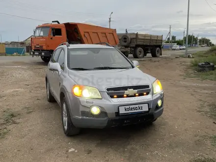Chevrolet Captiva 2007 года за 4 000 000 тг. в Индерборский – фото 4