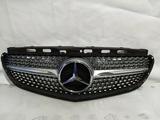 Решетка центральная радиатора на Mercedes-Benz w212 E класса Daimond за 70 000 тг. в Алматы