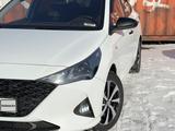 Hyundai Accent 2020 годаүшін6 915 000 тг. в Семей – фото 2