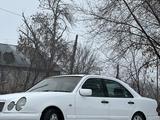 Mercedes-Benz E 230 1998 годаүшін3 000 000 тг. в Алматы – фото 2