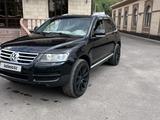 Volkswagen Touareg 2006 годаүшін5 600 000 тг. в Алматы – фото 2