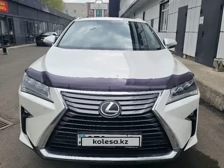 Lexus RX 200t 2018 года за 21 000 000 тг. в Астана
