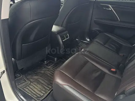Lexus RX 200t 2018 года за 21 000 000 тг. в Астана – фото 14