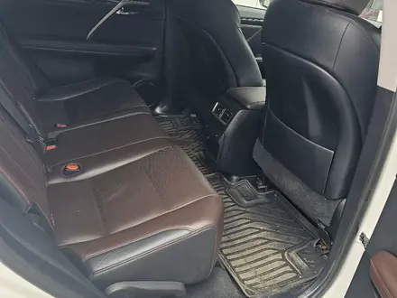 Lexus RX 200t 2018 года за 21 000 000 тг. в Астана – фото 16