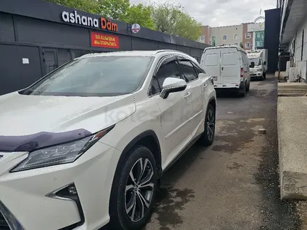 Lexus RX 200t 2018 года за 21 000 000 тг. в Астана – фото 3