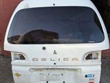 Крышка багажника на Мицубиси Делика за 55 000 тг. в Усть-Каменогорск