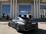 Lexus ES 250 2022 года за 23 000 000 тг. в Петропавловск – фото 2