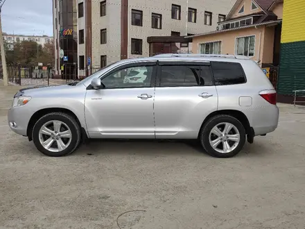 Toyota Highlander 2008 года за 12 000 000 тг. в Атырау