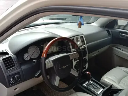 Chrysler C300 с водителем в Тараз – фото 6