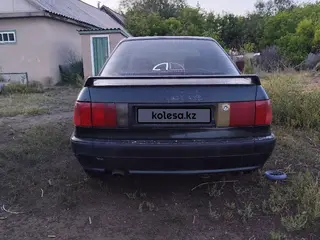Audi 80