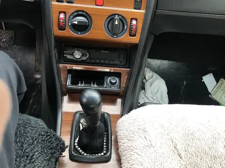 Mercedes-Benz E 200 1995 года за 1 400 000 тг. в Караганда – фото 6