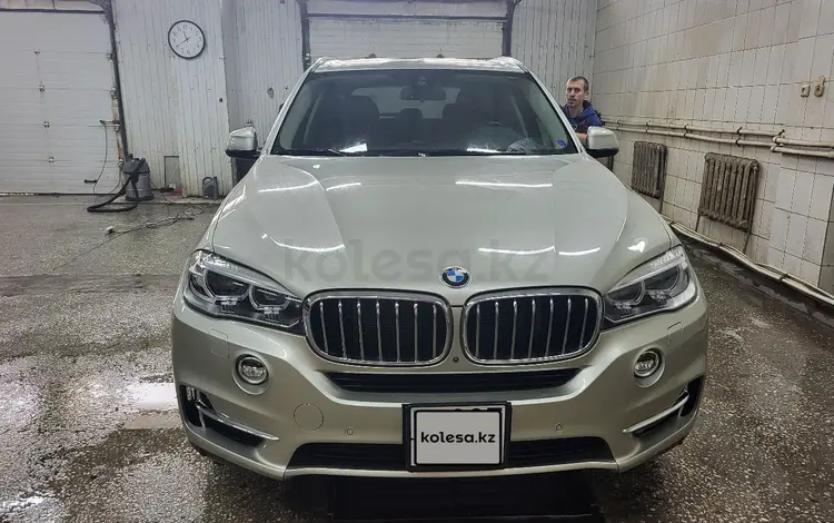 BMW X5 2015 годаfor15 200 000 тг. в Костанай