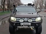 Volkswagen Amarok 2018 года за 18 500 000 тг. в Алматы – фото 2