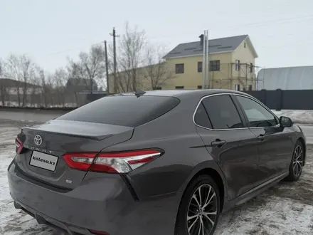 Toyota Camry 2019 года за 8 500 000 тг. в Актобе – фото 7