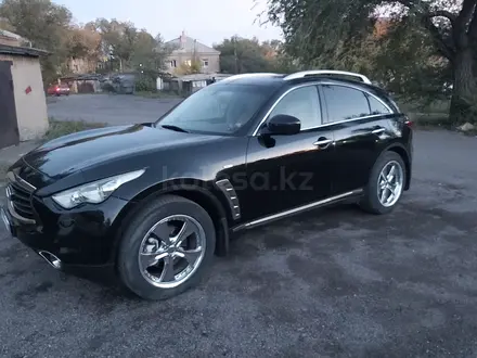 Infiniti FX35 2009 года за 9 000 000 тг. в Караганда – фото 4