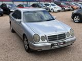 Mercedes-Benz E 200 1996 года за 2 550 000 тг. в Кокшетау