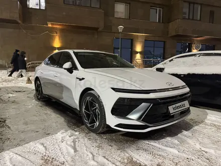 Hyundai Sonata 2024 года за 18 200 000 тг. в Астана