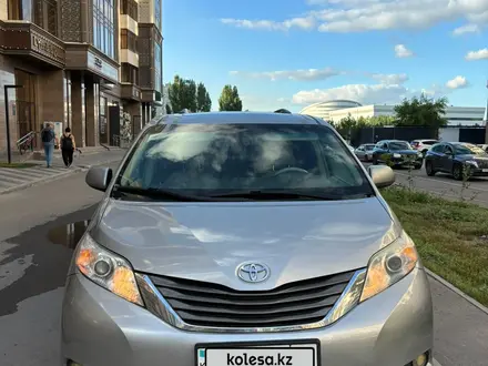 Toyota Sienna 2013 года за 11 300 000 тг. в Астана – фото 8