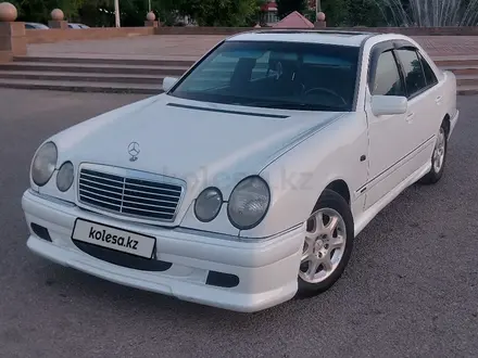 Mercedes-Benz E 320 1997 года за 2 700 000 тг. в Астана – фото 10