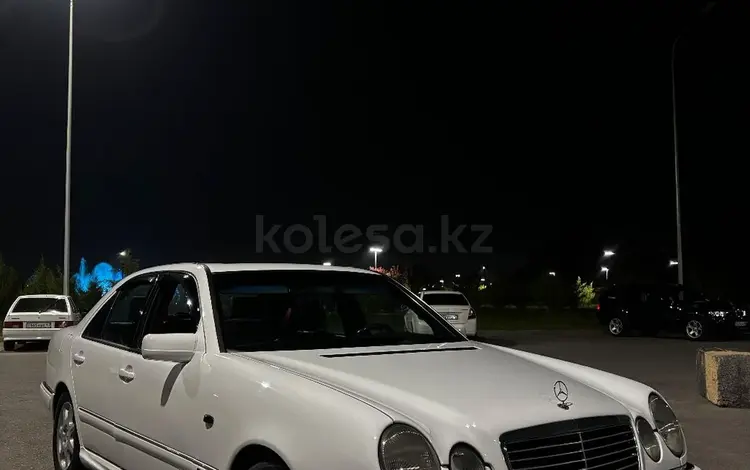 Mercedes-Benz E 320 1997 годаүшін2 700 000 тг. в Астана