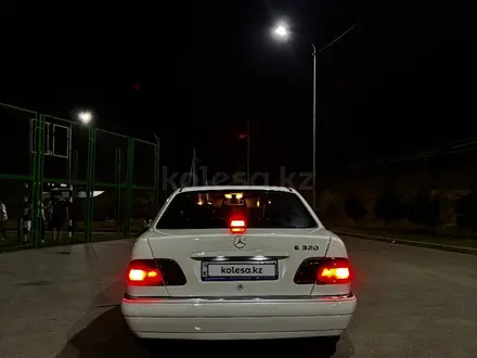 Mercedes-Benz E 320 1997 года за 2 700 000 тг. в Астана – фото 26