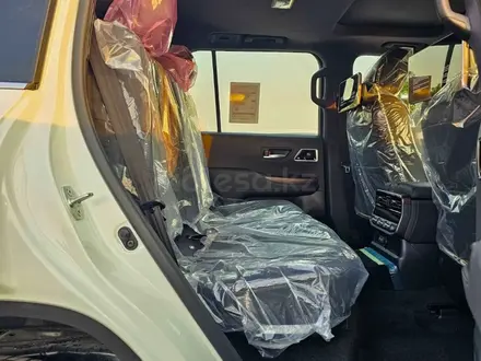 Toyota Land Cruiser Luxe 2025 года за 64 000 000 тг. в Семей – фото 15