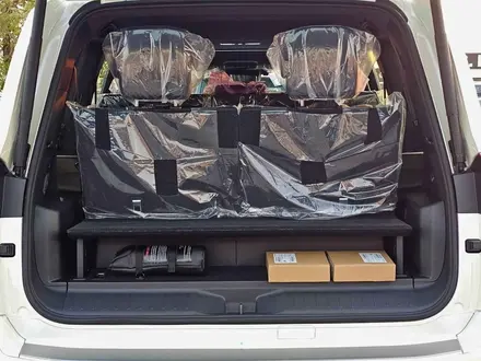 Toyota Land Cruiser Luxe 2025 года за 64 000 000 тг. в Семей – фото 16