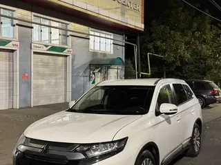Mitsubishi Outlander, 2018