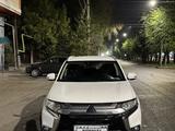 Mitsubishi Outlander 2018 года за 7 000 000 тг. в Алматы – фото 2