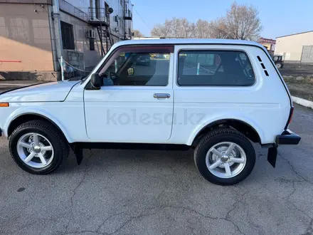 ВАЗ (Lada) Lada 2121 2015 года за 3 780 000 тг. в Алматы – фото 4