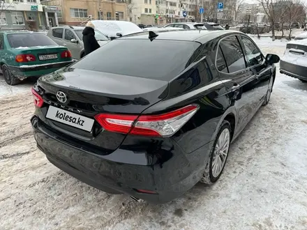 Toyota Camry 2018 года за 12 500 000 тг. в Астана – фото 5